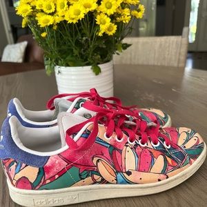 Stan Smith’s limited release. Size 7 (run more like 7.5,8) great condition!
